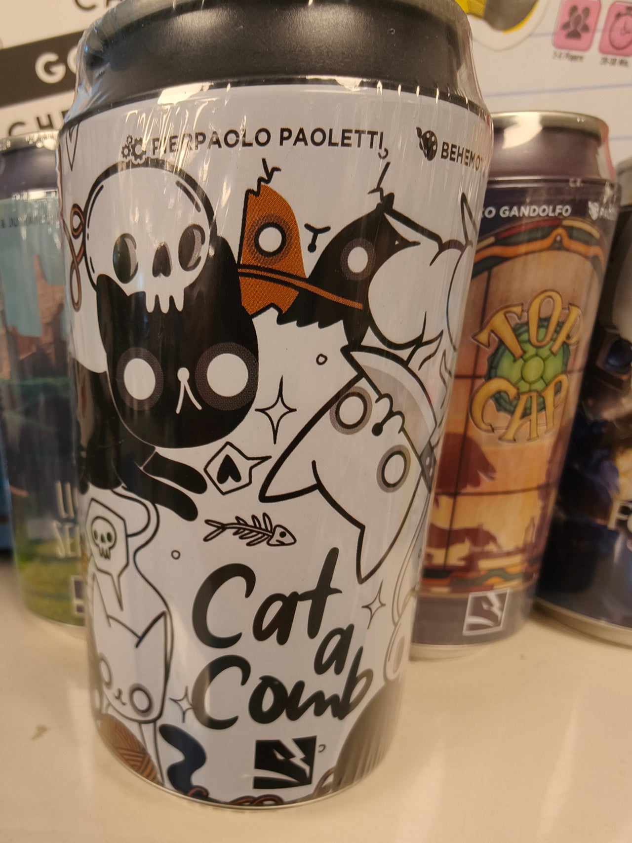 cat a comb